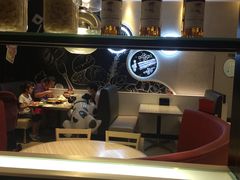 -必胜客(武汉欢乐谷店)