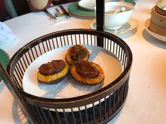 一口鲍鱼酥-三号黄浦会Canton Table