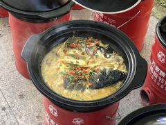 -七的湖·晚芳亭·阳澄湖农家菜·大闸蟹(莲花岛店)