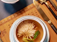 林芝鲜松茸響螺豆花汤-鱼桥巷·美学川菜