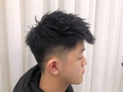 点击看大图 -1983 Hair Salon