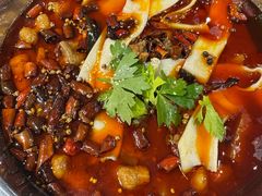 -晓彭肥肠鸡·泡椒鸡火锅(水木天地店)