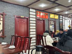 -湖南人家湘菜馆(镇江路店)