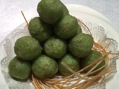 鲜虾芹菜丸-品海楼·大连海胆锅贴馆(东港店)