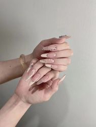 -赢韵美甲美睫瑞士净斑中心