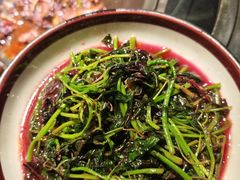 -挂旗柴锅鸡(蚌山区嘉年华店)