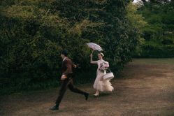 -易摄影婚纱摄影工作室