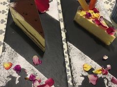 鲜花乳酪蛋糕-白兔糖咖啡