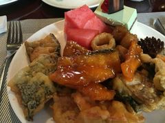 -荣誉国际酒店-云顶旋转餐厅