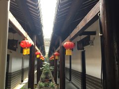 -唔呶喔哩酒家(生产街店)