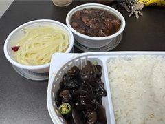 干菜红烧肉-庆江南江南菜(琴湖溪里花园城店)
