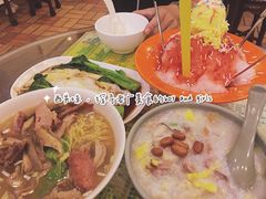 草莓刨冰伴雪糕-顺记冰室(宝华路店)