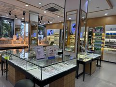 -光明眼镜·蔡司授权(徐泾店)