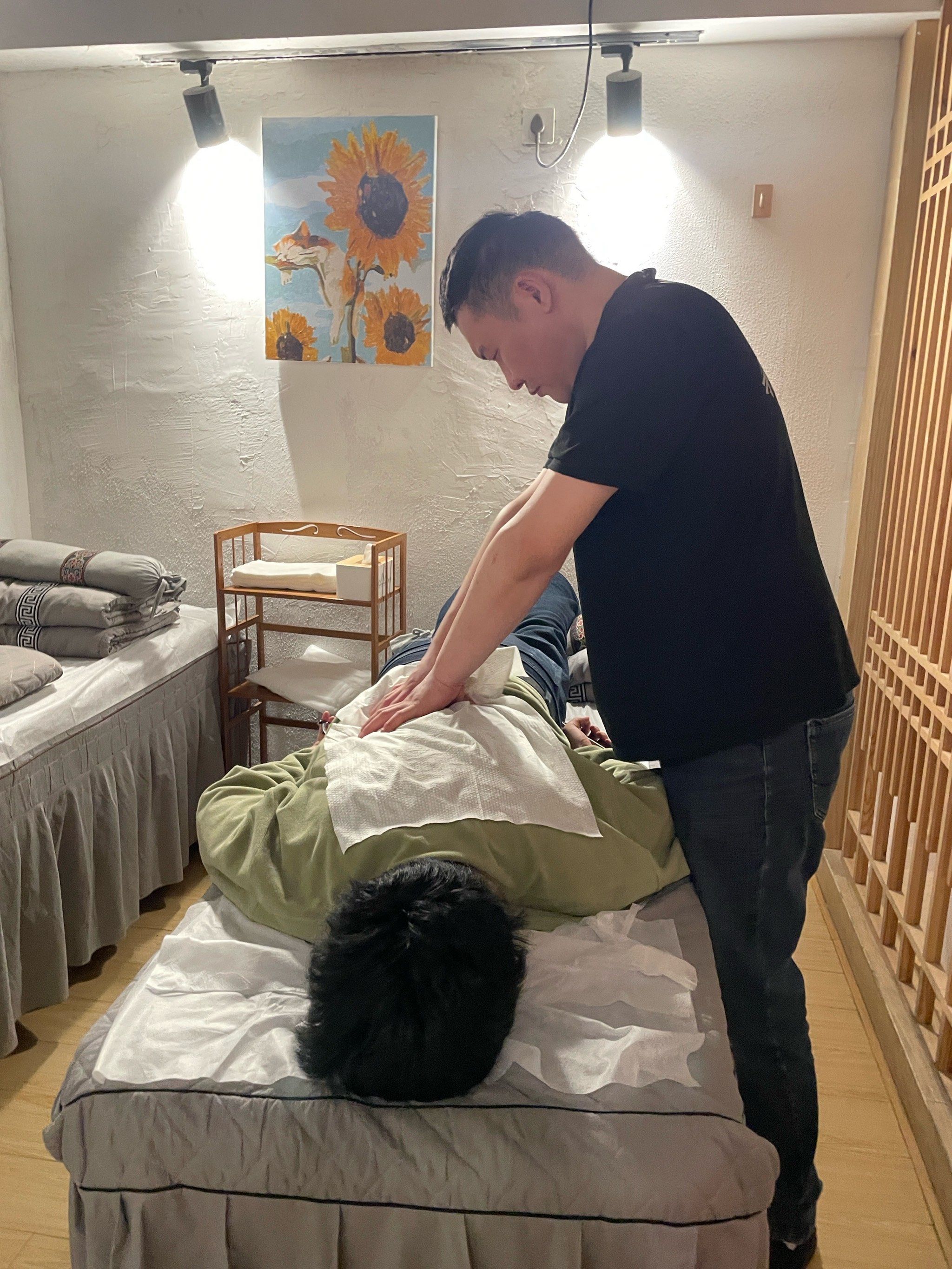 太舒服了!盲人按摩果然是牛马打工人的首选