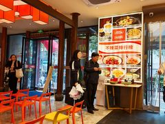 -阿瓦山寨·湘菜现炒·剁椒鱼头王(咸阳总店)