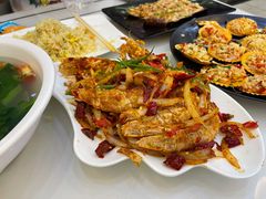 -覃记海鲜美食餐厅