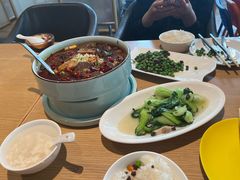 -渝信川菜 · 川味家常菜(财富购物中心店)