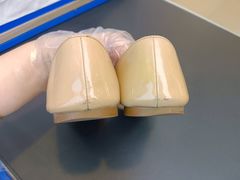 -爱革·洗衣改衣·洗鞋修鞋·洗包修包·奢侈品护理(宝地广场店)