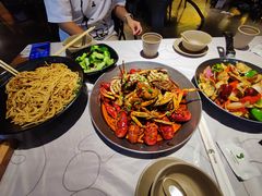 -巴厘龙虾·榜首油焖大虾(音乐学院·沿江酒馆店)