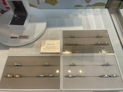 -DR钻戒(南宁会展航洋城店)