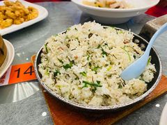 -侬佳蒸菜馆(听潮店)