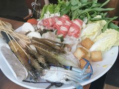 -樾餐厅泰式海鲜火锅(民歌湖店)