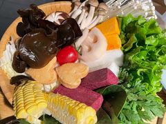 -湊湊火锅·茶憩(新中关购物中心店)