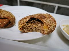 芝麻烧饼-老磁器口豆汁店(天坛店)