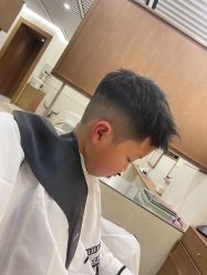 -MARTIN'S BARBER SHOP男士理发馆