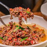 🥰南山的姐妹都去吃这家湘菜，牛肉盖饭香晕了🤩 