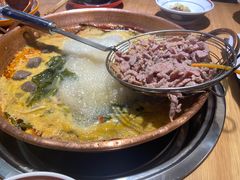 -洱火云南酸菜牛肉火锅(石景山当代商城店)