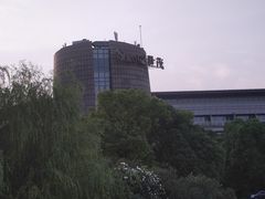 -上海佘山世茂艾美酒店