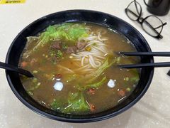 -龙记桂林米粉(财满街店)