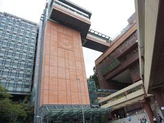 -香港大学