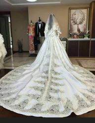 -拉瑞娜LaReine婚纱礼服高级定制