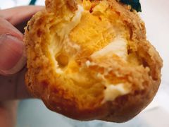 咸蛋黄流沙泡芙-iFood甜嫩嫩(江东北路店)