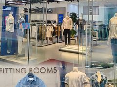 -王府井奥莱临潼小镇(临潼店)