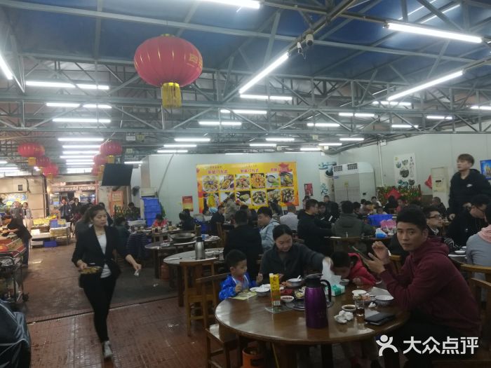 蚝得喜海鲜(东城店)大堂图片
