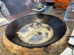 招牌柴火灶台鱼头-好灶头妈妈菜·千岛湖土菜地标美食