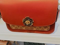 -COACH蔻驰(赛特奥特莱斯店)