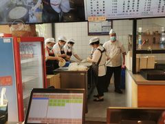 -小姜锅贴(凤凰街店)