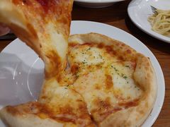 马苏芝士小披萨-萨莉亚意式餐厅(南海万达广场店)
