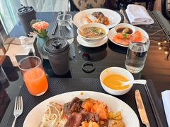 -圣丰索菲特·2 On 988 Café 自助餐厅