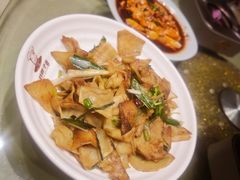 -刘胖子家常菜·蹄花焖藕(中央花园店)