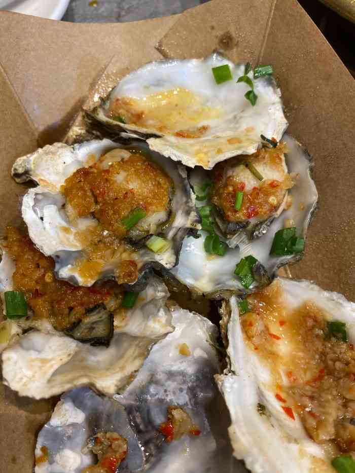 蚝村长(八一路总店)-"来重庆解放碑逛的,一定要来,八一路好吃街.