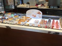 面包甜点陈列柜-巴黎贝甜(印象城店)