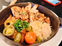 烟熏果木鸡腿肉-C&R西班牙餐厅