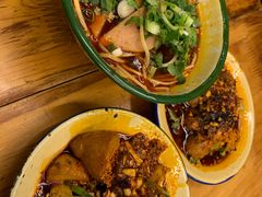 -拈签一笑黄牛肉辣卤串串