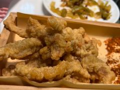 -洪氏嗨捞·广东猪肚鸡·椰子鸡火锅(西咸万象城店)