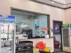 大堂-老钟家烤羊排·敦伊阁清真餐厅胡羊焖饼